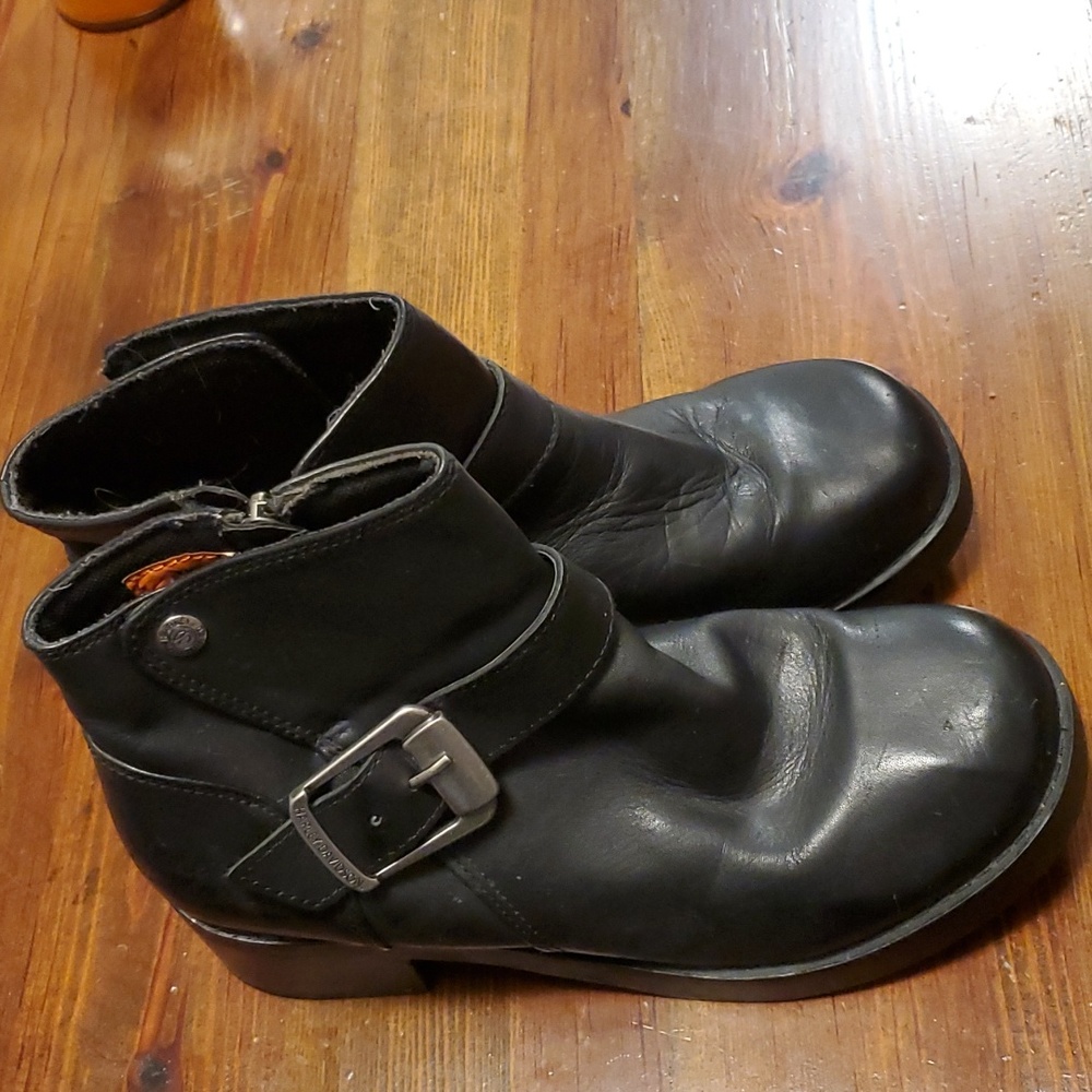 Harley Davidson leather boots. Womens 8.5